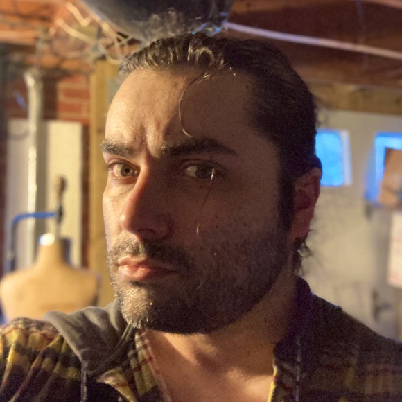 Meet your Posher, Elliot - Picture 1 of 1